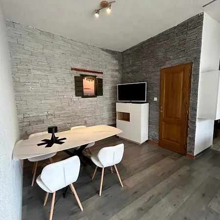 Ylona Apartamento