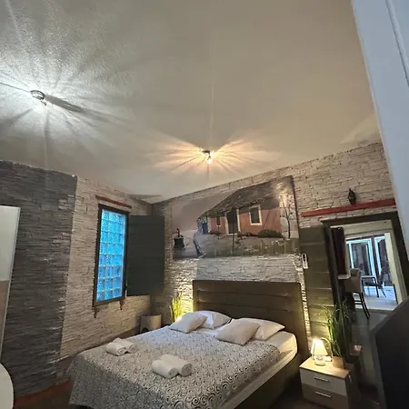 Villa Ylona Apartman