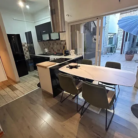 Apartman Villa Ylona