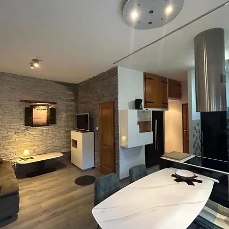 Apartman Villa Ylona *