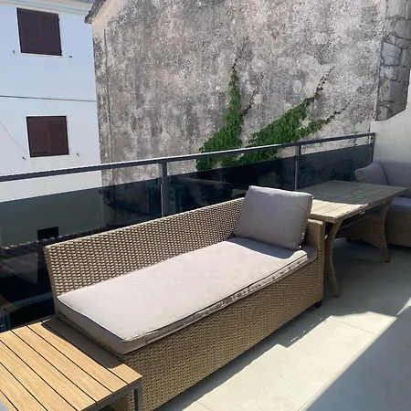 Apartman Villa Ylona