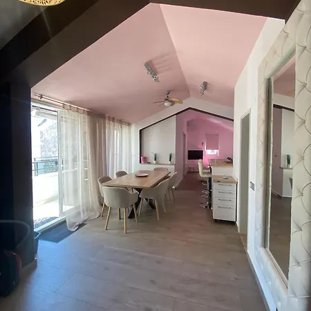 Apartman Villa Ylona *
