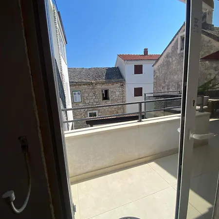 Villa Ylona Apartman