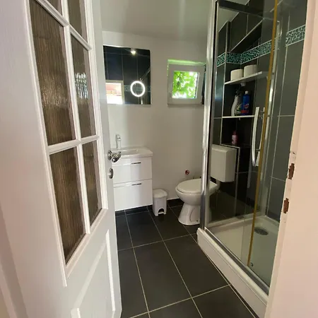 Apartman Villa Ylona