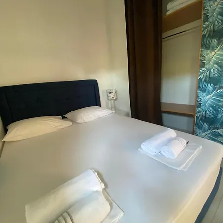 Villa Ylona Apartman