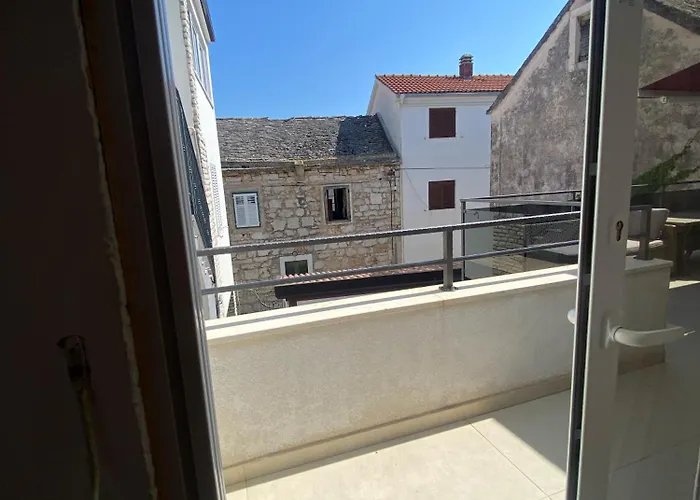 Ylona Апартаменты